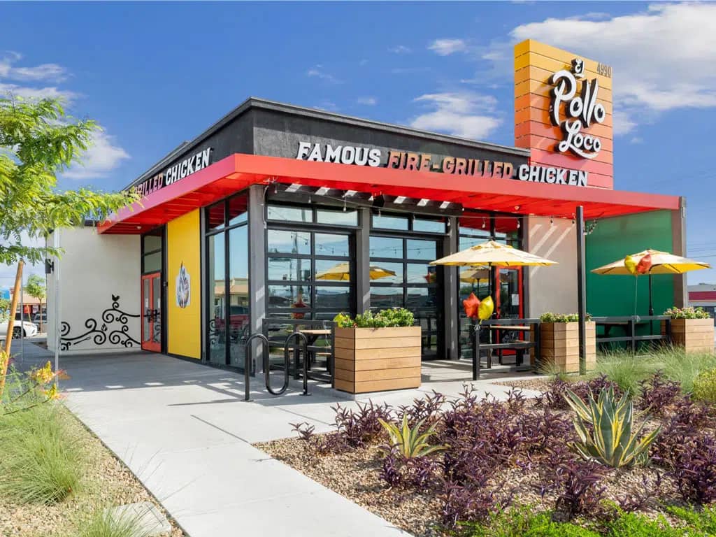 https://d3n2401vhvcfv5.cloudfront.net/_images/company/el_pollo_loco/store-front-1.webp