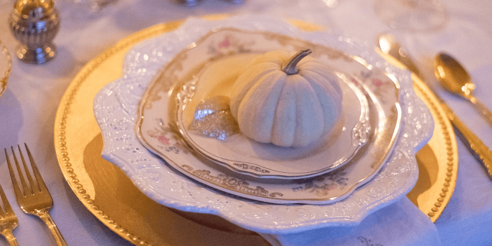 2-set-the-table-early-1542328306.png
