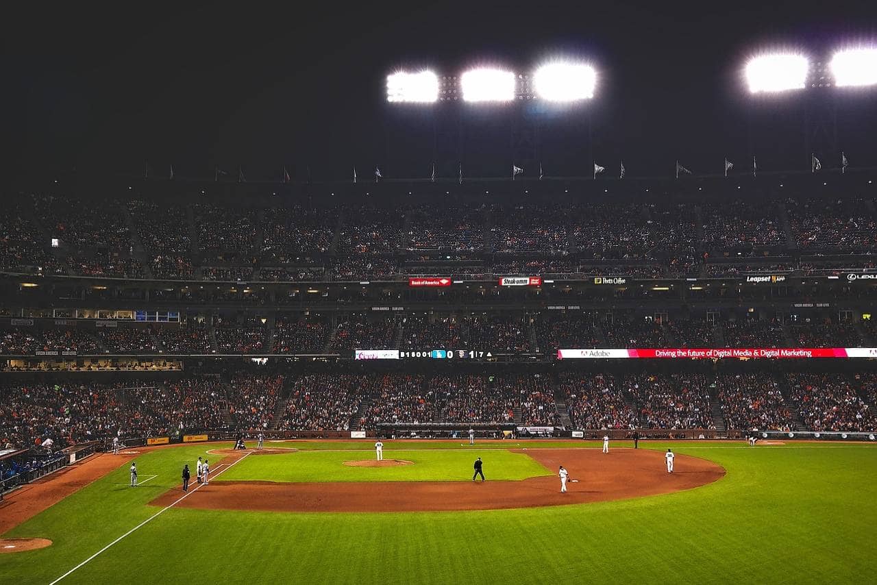 capitalizing-on-takeout-and-delivery-orders-during-sporting-events-1681336253-4576.png