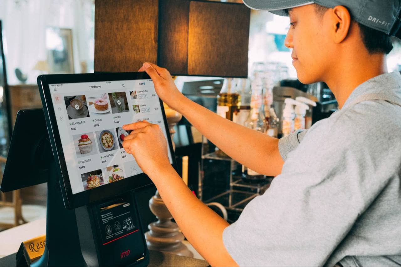 the-benefits-of-a-kitchen-display-system-1786391974-8502.png