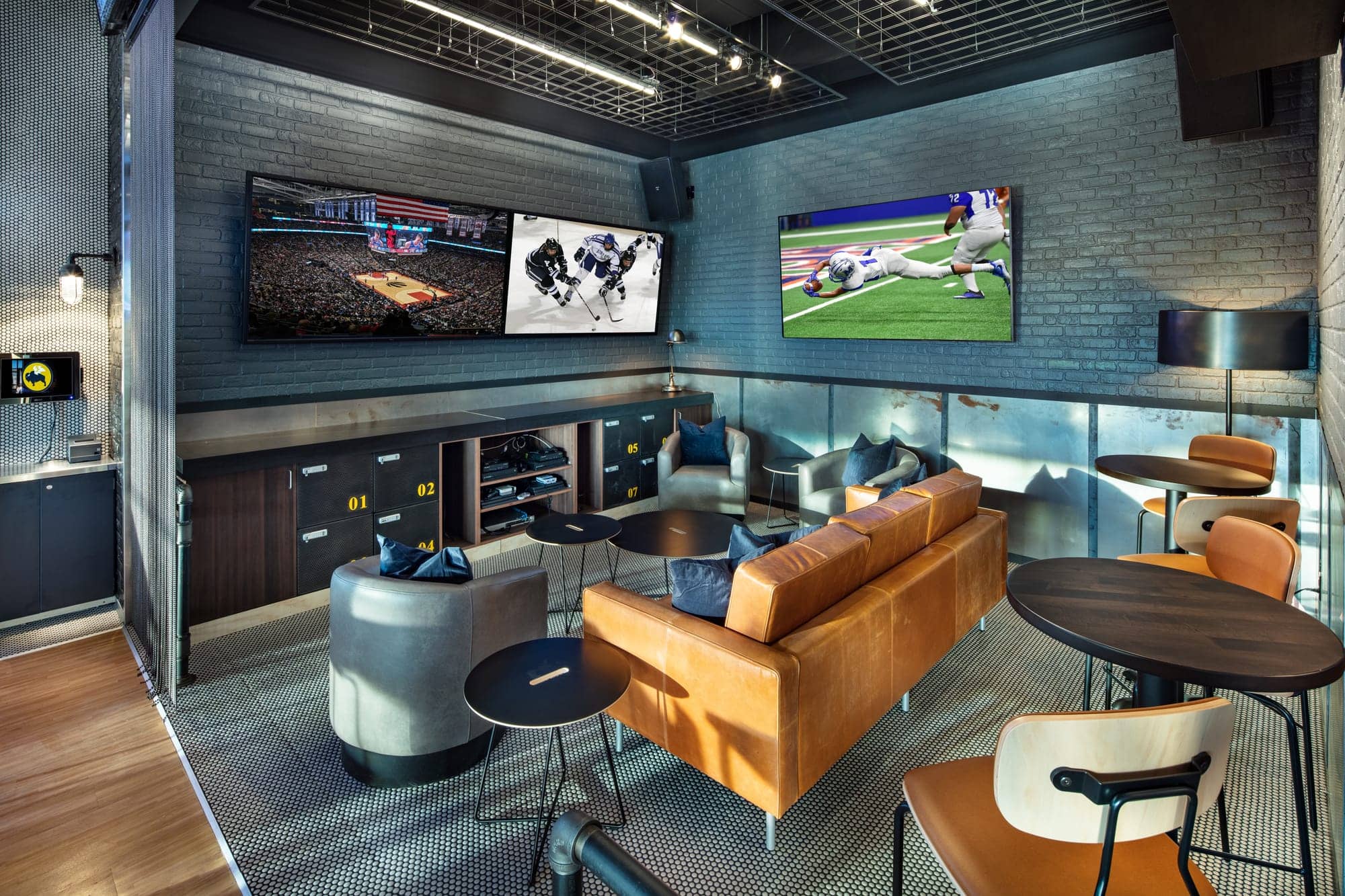 https://d3n2401vhvcfv5.cloudfront.net/_images/company/BWW/1734639347864-Buffalo-Wild-Wings-Interior-2-1.jpg
