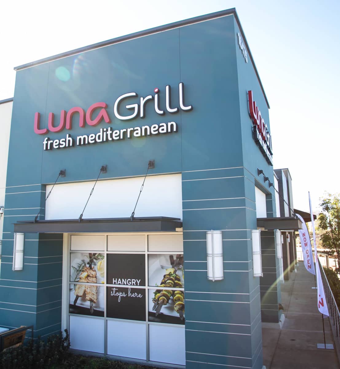 Luna Grill location