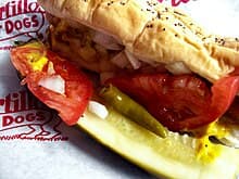 https://d3n2401vhvcfv5.cloudfront.net/_images/company/Portillo's/1733963957192-Chicago-style_hot_dog.jpg