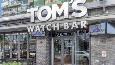https://d3n2401vhvcfv5.cloudfront.net/_images/company/Tom’s Watch Bar/1741106293384-full-venue-navy-yard-400x225.jpg