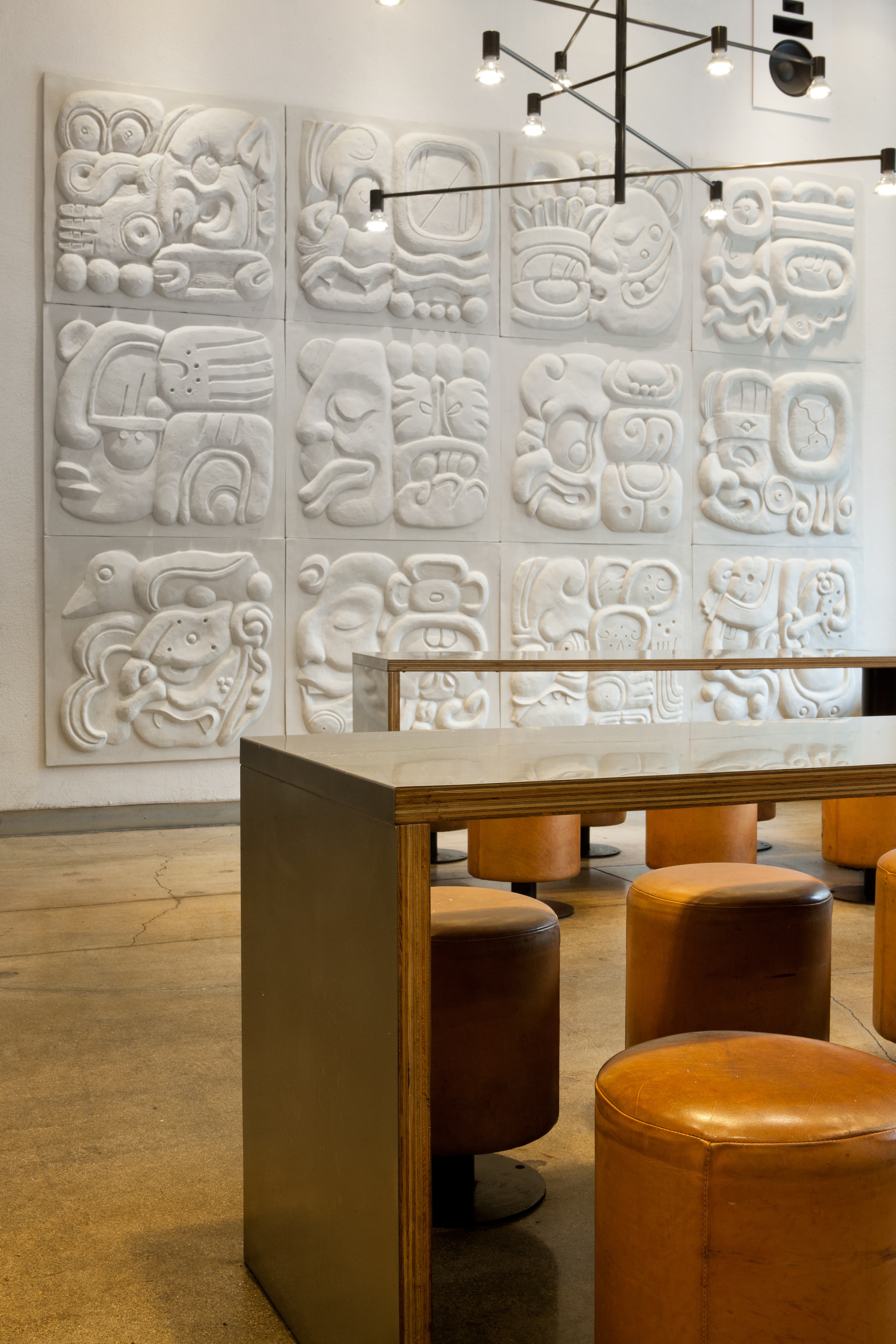 https://d3n2401vhvcfv5.cloudfront.net/_images/company/chipotle/interiors/SunsetBlvd_CA/SunsetBlvd_CA_Int_3000.jpg